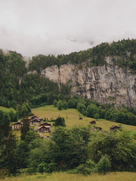 Snow-covered peaks in the Swiss Alps